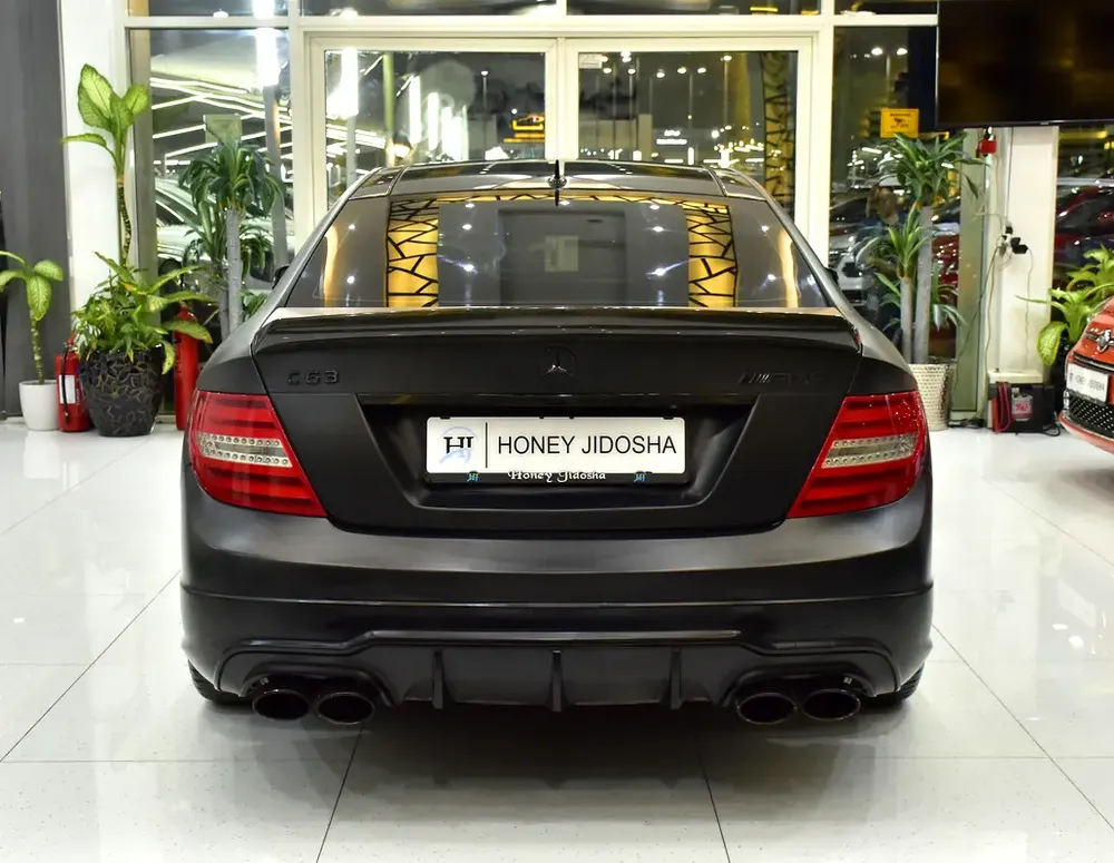 EXCELLENT DEAL for our Mercedes Benz C63 AMG ( 2013 Model ) in Black Color GCC Specs - Image 5