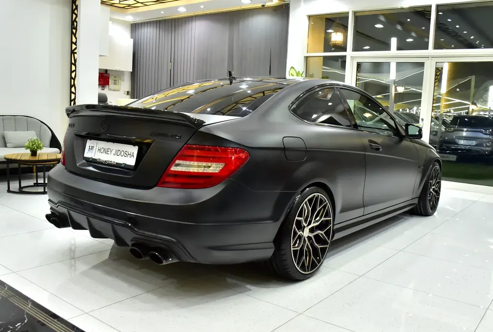 EXCELLENT DEAL for our Mercedes Benz C63 AMG ( 2013 Model ) in Black Color GCC Specs - Image 6