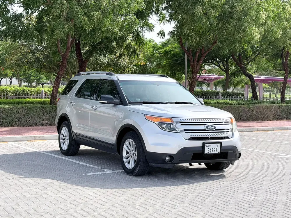 Ford Explorer XLT 2015 | GCC Specs | Well Maintained - Image 8