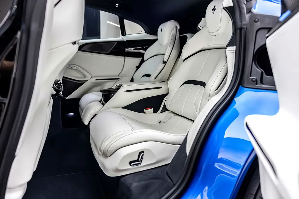 2025 FERRARI PUROSANGUE | MAIN DEALER SERVICE | CUSTOM SPECIFICATIONS - Image 13