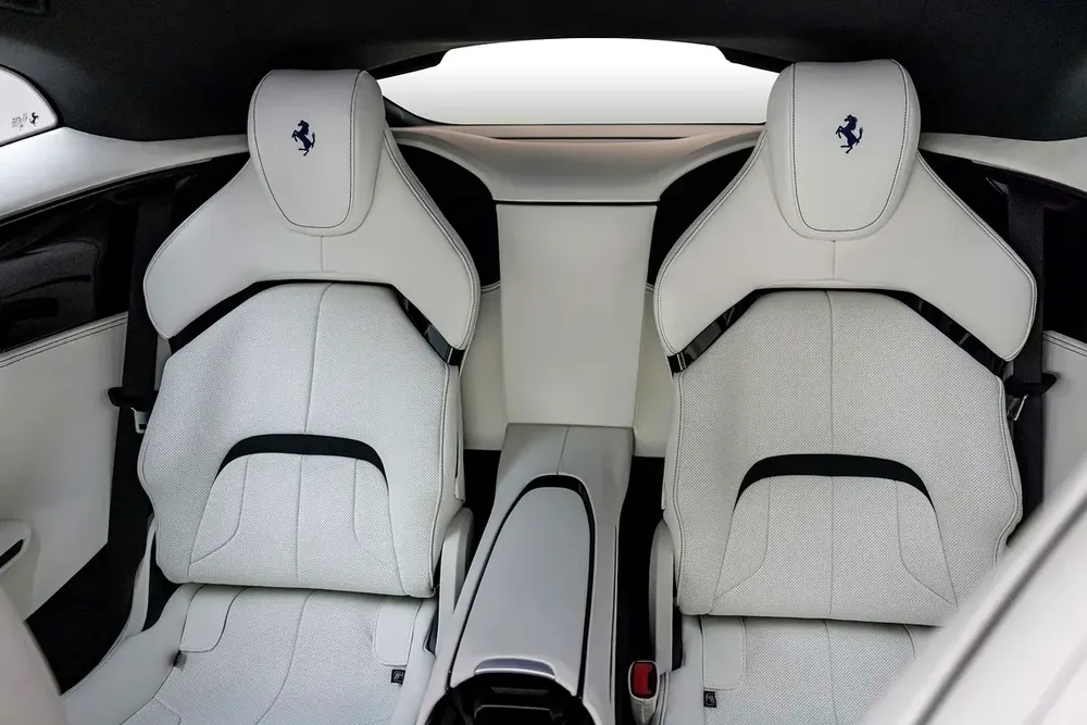 2025 FERRARI PUROSANGUE | MAIN DEALER SERVICE | CUSTOM SPECIFICATIONS - Image 16