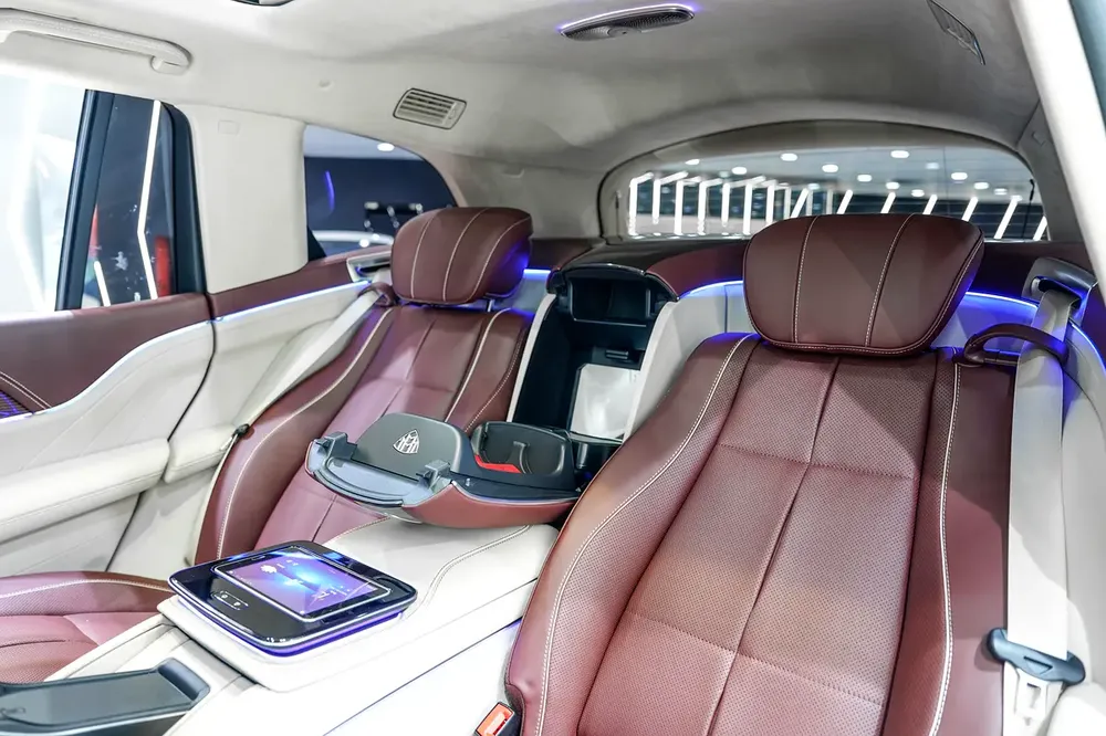 2022 Mercedes-Maybach GLS 600,Executive Rear Seat Pack PLUS,Two-Tone Interior,EMC Warranty + Service - Image 9