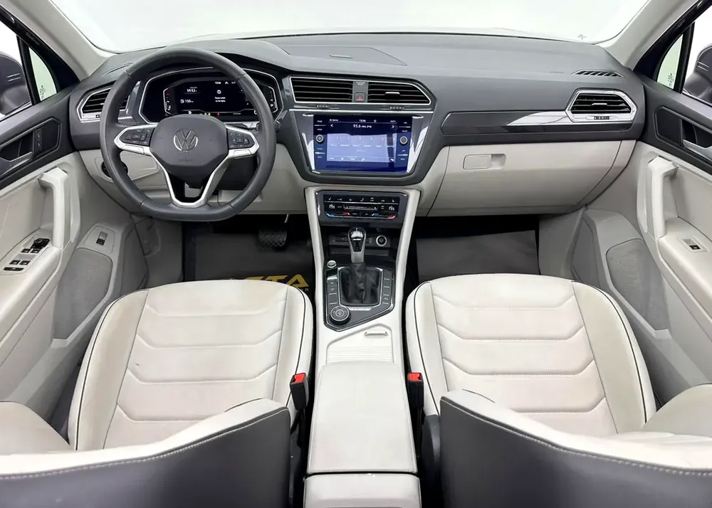 2023 Volkswagen Tiguan Elegance Premium, 07/2028 Volkswagen Warranty + Service Contract, FSH, GCC - Image 10