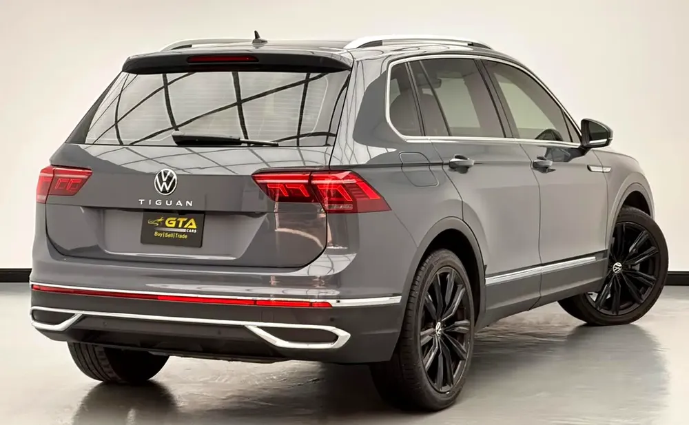 2023 Volkswagen Tiguan Elegance Premium, 07/2028 Volkswagen Warranty + Service Contract, FSH, GCC - Image 4