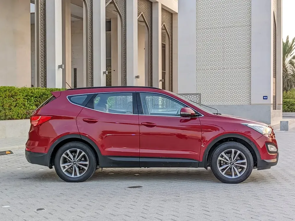Hyundai Santa Fe 2016 GCC Mint Condition With Beige Interior Super 7 Seater Family SUV - Image 20