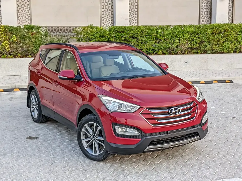 Hyundai Santa Fe 2016 GCC Mint Condition With Beige Interior Super 7 Seater Family SUV - Image 5