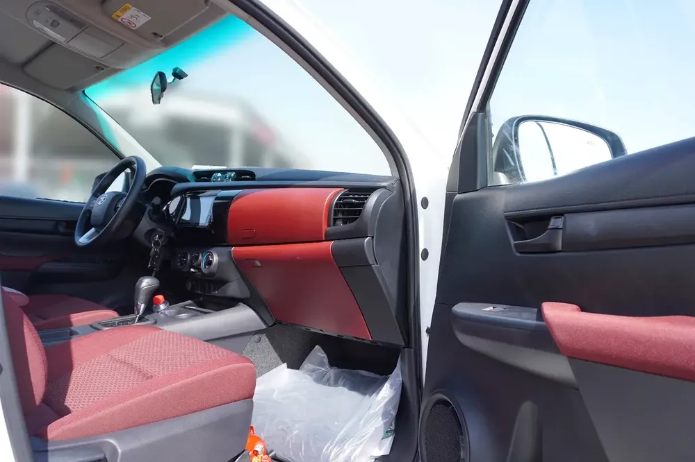 2025 MODEL TOYOTA-HILUX 4X2 2.7L A/T - Image 14