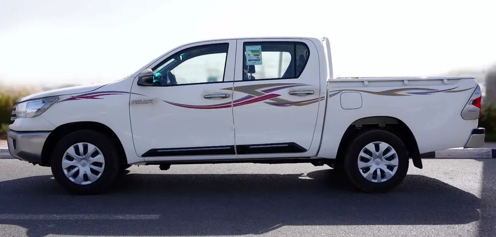 2025 MODEL TOYOTA-HILUX 4X2 2.7L A/T - Image 4