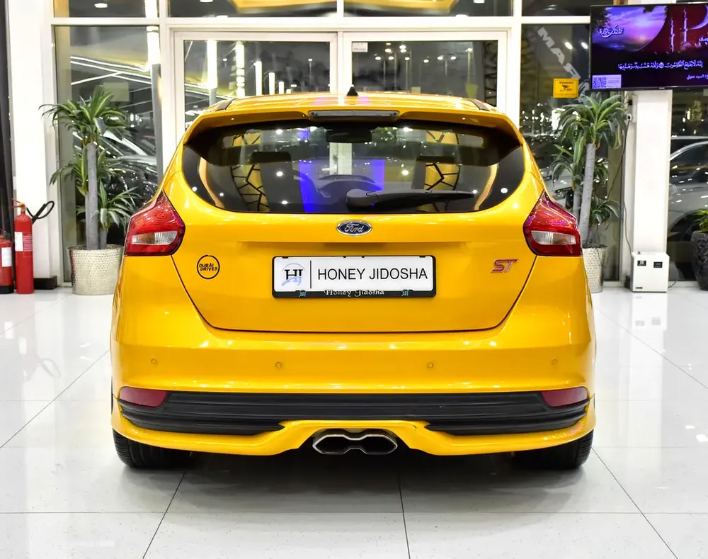 EXCELLENT DEAL for our Ford Focus ST ( 2016 Model ) in Yellow Color GCC Specs - Image 5