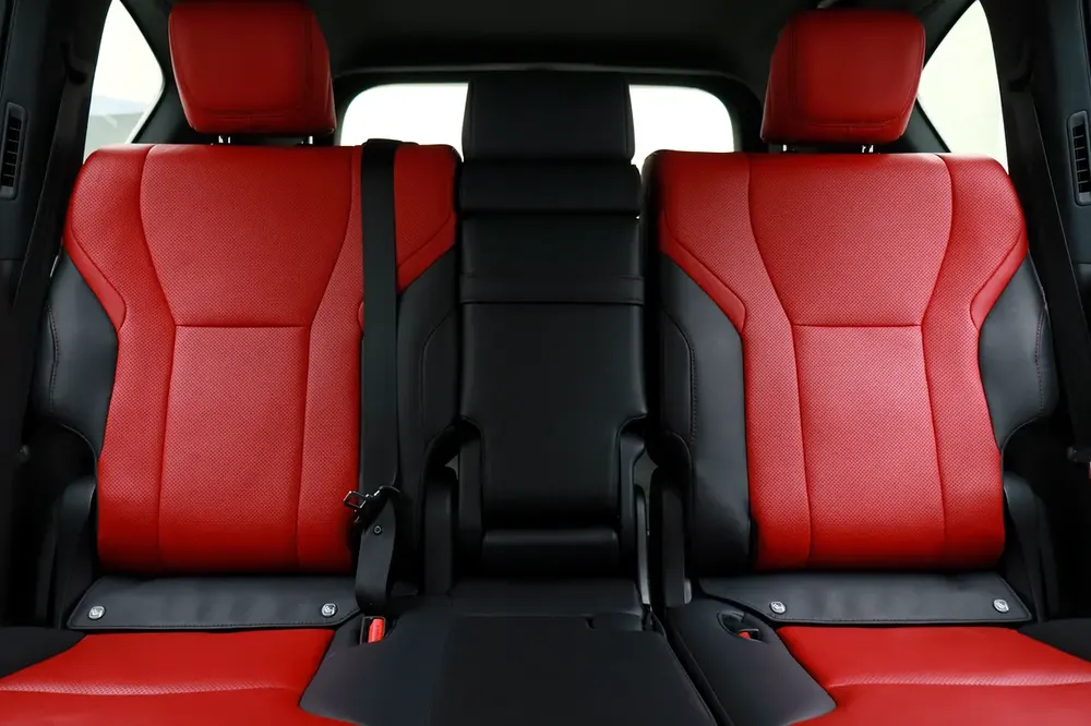 LX600 P 3.5L T AT F Sport *2 YEARS FREE SERVICING* - Image 17