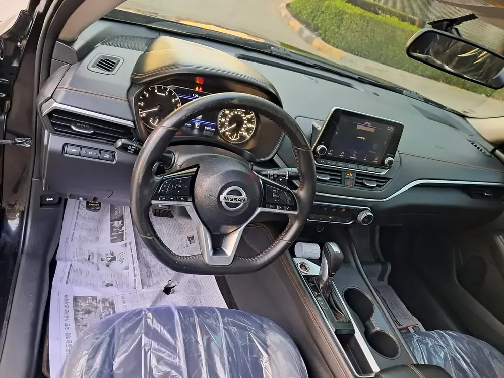 NISSAN ALTIMA SR 2019 - Image 11