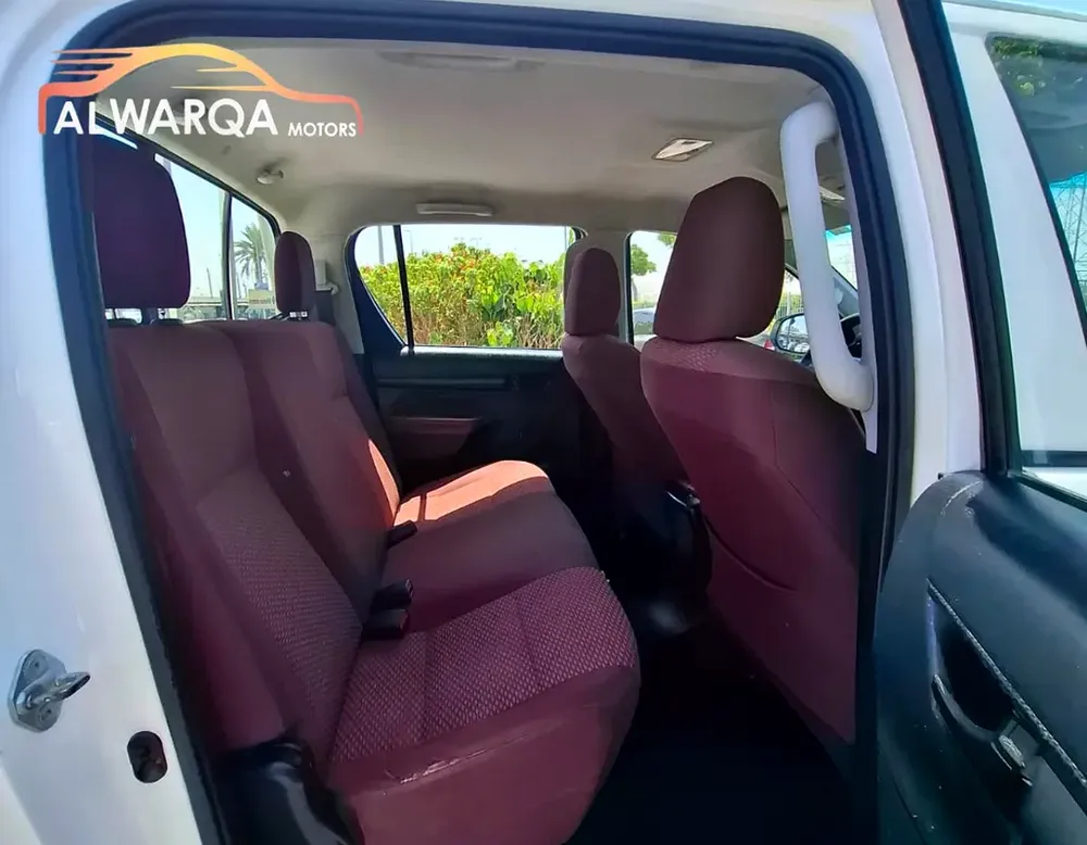 Toyota Hilux Double Cab GL 2021 GCC Specs - Image 15