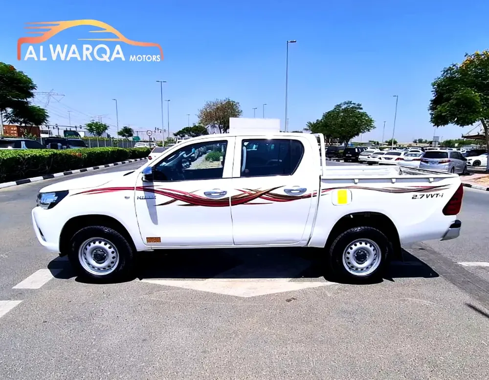 Toyota Hilux Double Cab GL 2021 GCC Specs - Image 7