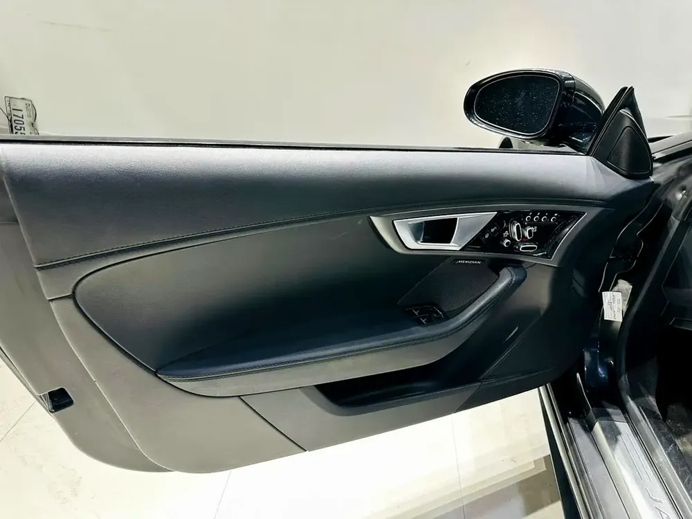 JAGUAR F-TYPE S V8 SUPERCHARGED 575HP 2015 ORIGINAL PAINT FULL SERVICE HISTORY AGENCY - Image 14