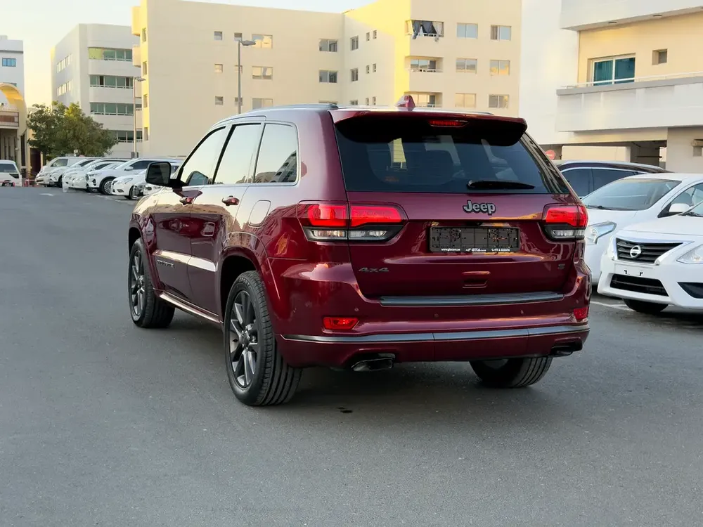 GRAND CHEROKEE LIMITED S OVERLAND , GCC SPEC SINGLE OWNER ACCIDENT FREE , 100% BANK FINANCE ALSO - Image 10