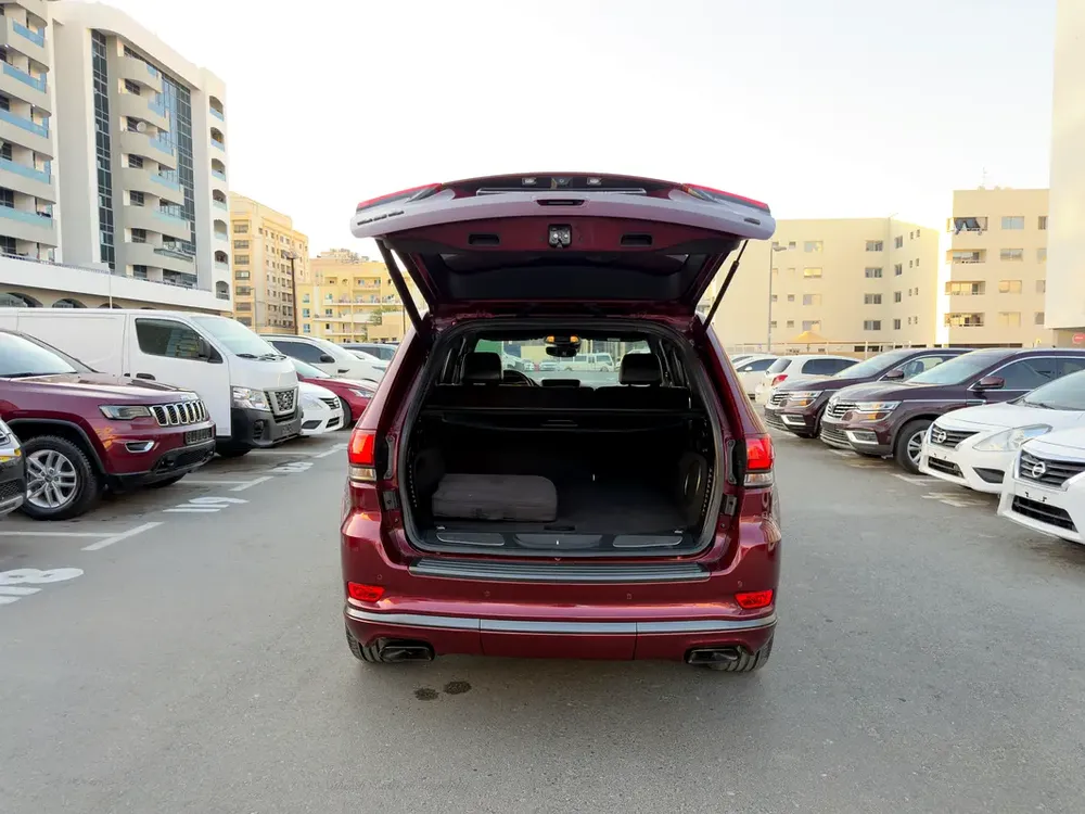 GRAND CHEROKEE LIMITED S OVERLAND , GCC SPEC SINGLE OWNER ACCIDENT FREE , 100% BANK FINANCE ALSO - Image 16