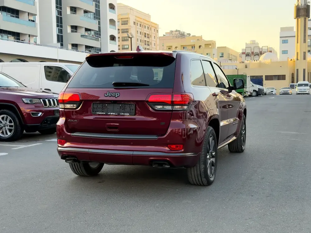 GRAND CHEROKEE LIMITED S OVERLAND , GCC SPEC SINGLE OWNER ACCIDENT FREE , 100% BANK FINANCE ALSO - Image 6