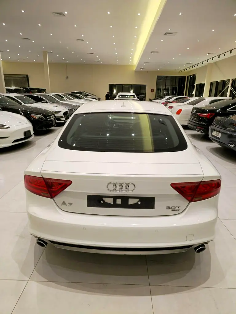 Audi A7 S-Line quattro 2014 | GCC Specs | Pristine Condition - Image 4