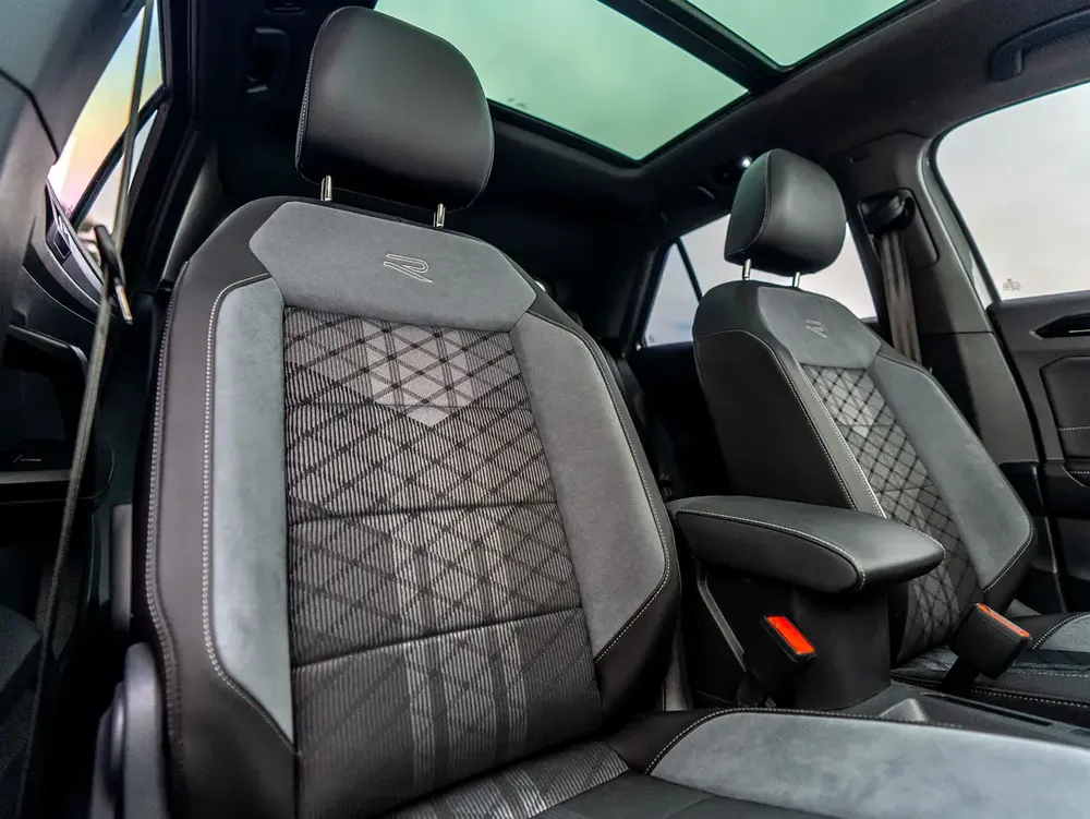 0% DOWN! | T-ROC | R-LINE | 1.89% RATE | AGENCY WARRANTY-SERVICE | FREE INSURANCE - Image 10