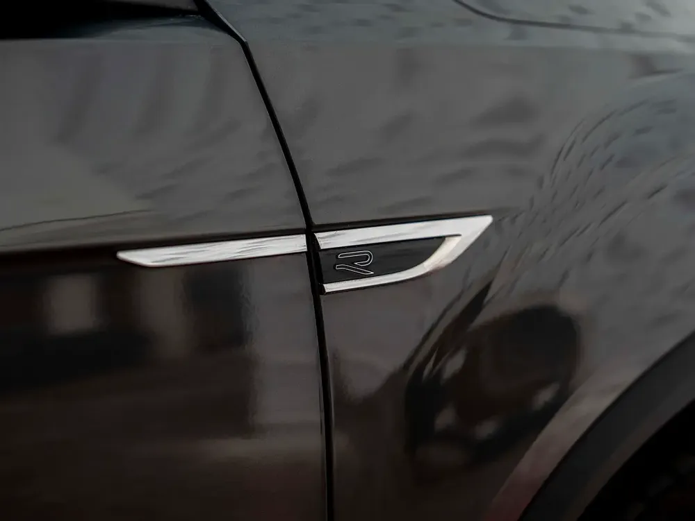 0% DOWN! | T-ROC | R-LINE | 1.89% RATE | AGENCY WARRANTY-SERVICE | FREE INSURANCE - Image 7