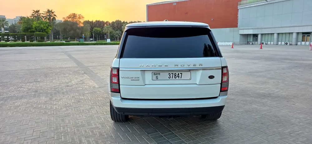2013 Range Rover Vouge SE Supercharged-Excellent Condition - Image 8