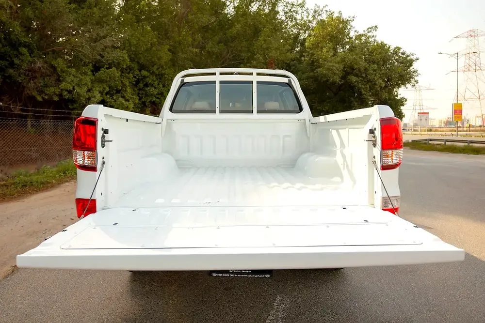 Mazda BT-50 | Double Cabin 4X4 | Manual | GCC Specs | Ref#M73264 - Image 7