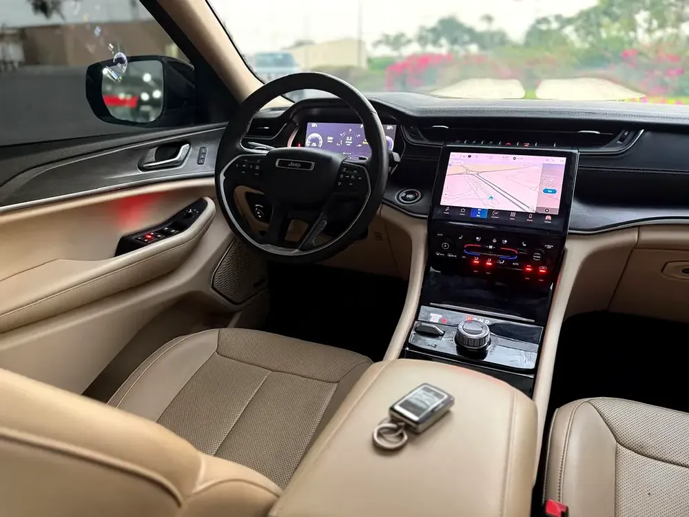 JEEP GRAND CHEROKEE LIMITED 2022 GCC FULL OPTIONS IN PERFECT CONDITIONS - Image 11