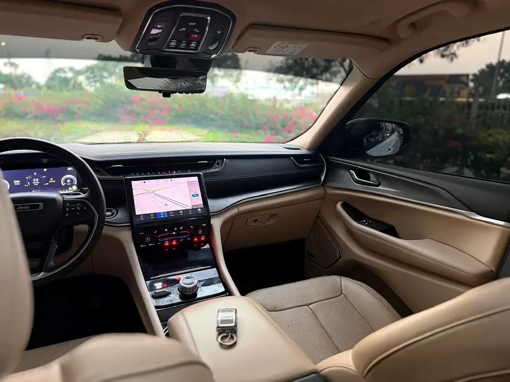 JEEP GRAND CHEROKEE LIMITED 2022 GCC FULL OPTIONS IN PERFECT CONDITIONS - Image 12