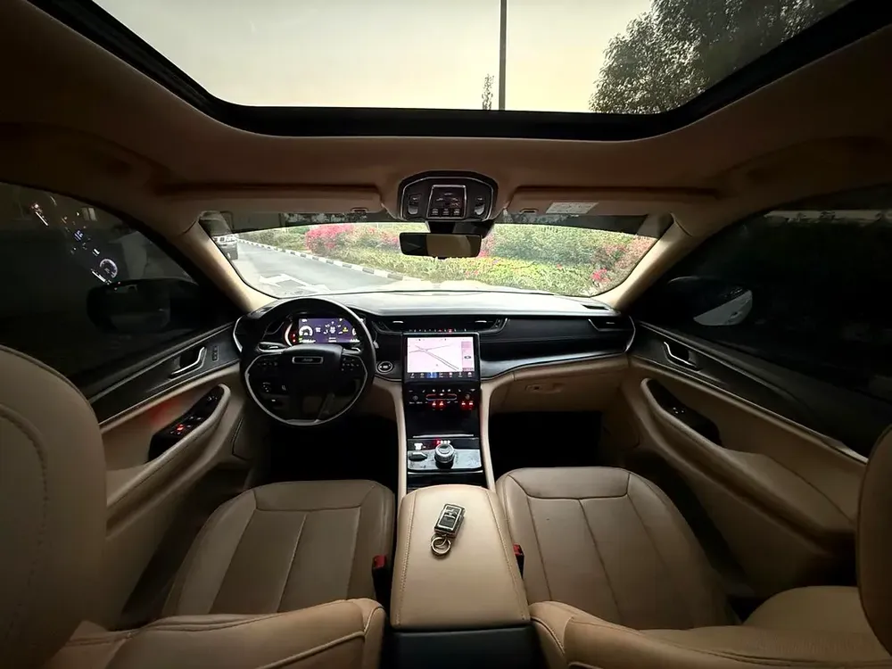 JEEP GRAND CHEROKEE LIMITED 2022 GCC FULL OPTIONS IN PERFECT CONDITIONS - Image 7
