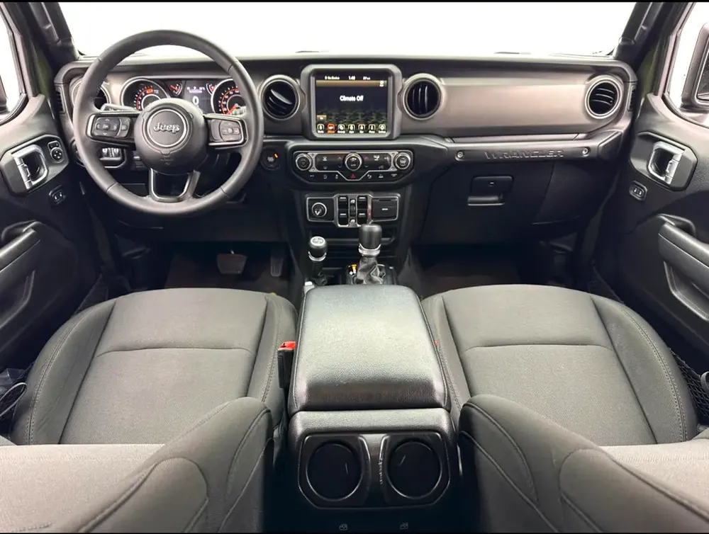 2023 Jeep Wrangler Unlimited Sport - GCC Specs - Perfect for UAE Adventures! - Image 4