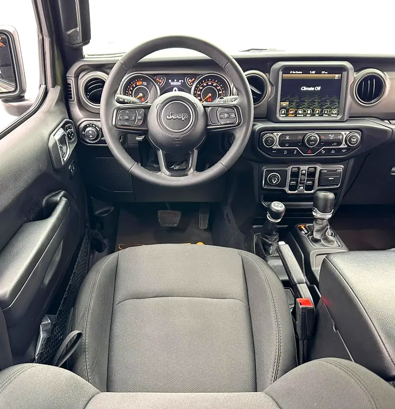 2023 Jeep Wrangler Unlimited Sport - GCC Specs - Perfect for UAE Adventures! - Image 6