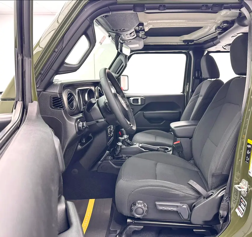 2023 Jeep Wrangler Unlimited Sport - GCC Specs - Perfect for UAE Adventures! - Image 8