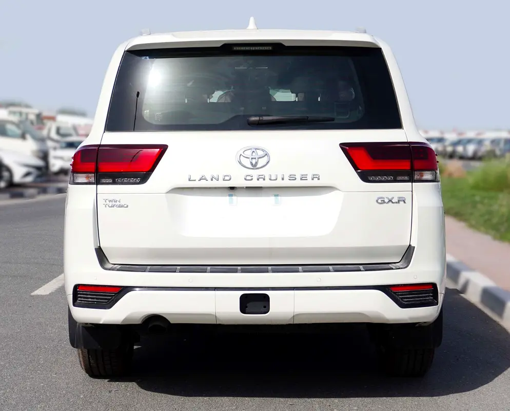 Toyota Land Cruiser GXR 3.5L TT with Radar  JBL 2026 - GCC Specs - Brand New - Image 6