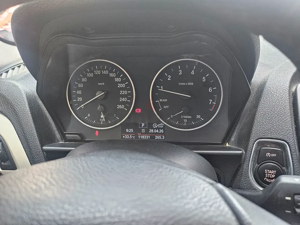 BMW 120i 2017 GCC| Well Maintained| Clean Car - Image 5