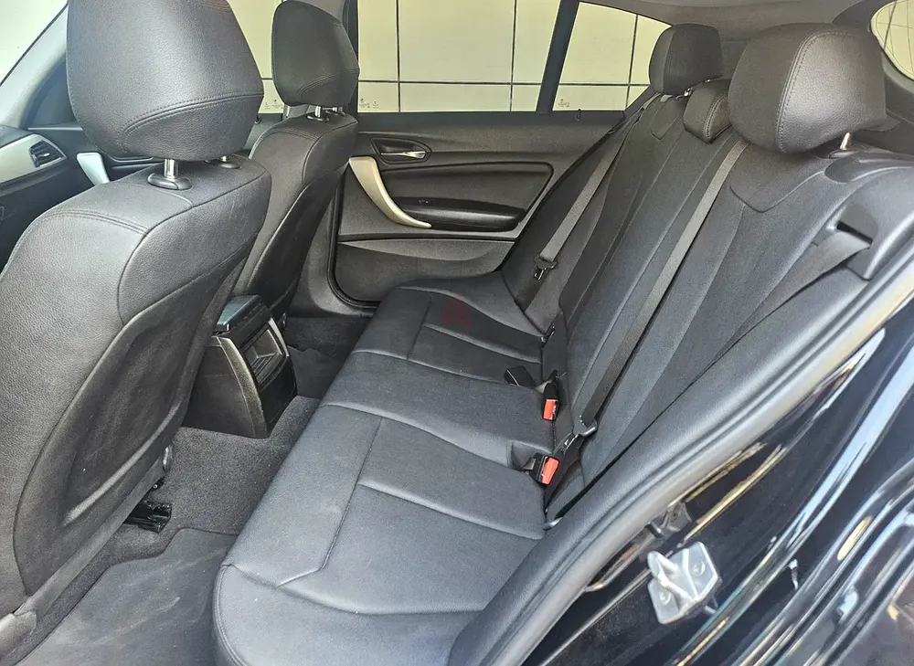 BMW 120i 2017 GCC| Well Maintained| Clean Car - Image 6