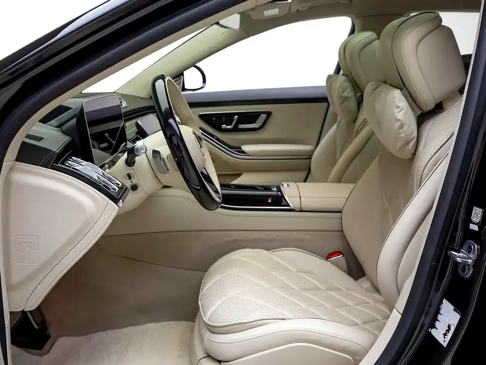 2023 |  Mercedes Benz |  Maybach  S680 | With Warranty and Service Contract - Image 9