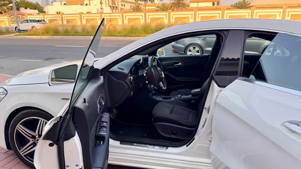 Mercedes CLA 250 (2019) | 100% GCC Specs | Full Service History (Original Parts) - Image 12