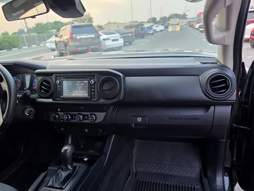 2019 Toyota Tacoma SR5 - American Specs - GCC Resale - Image 13