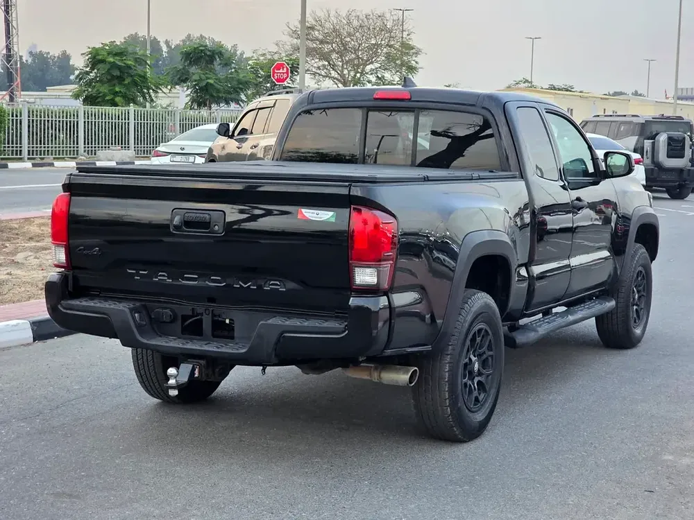 2019 Toyota Tacoma SR5 - American Specs - GCC Resale - Image 5