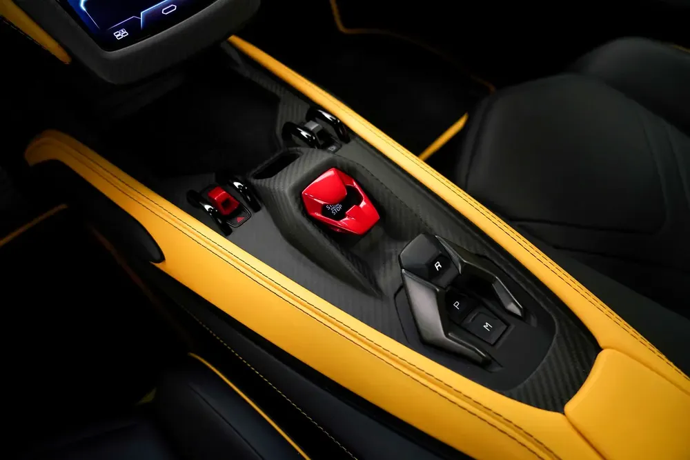 2024 LAMBORGHINI REVUELTO / GCC - Image 10