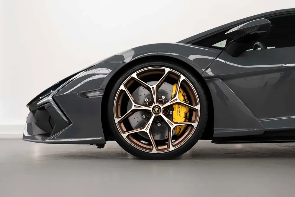 2024 LAMBORGHINI REVUELTO / GCC - Image 6