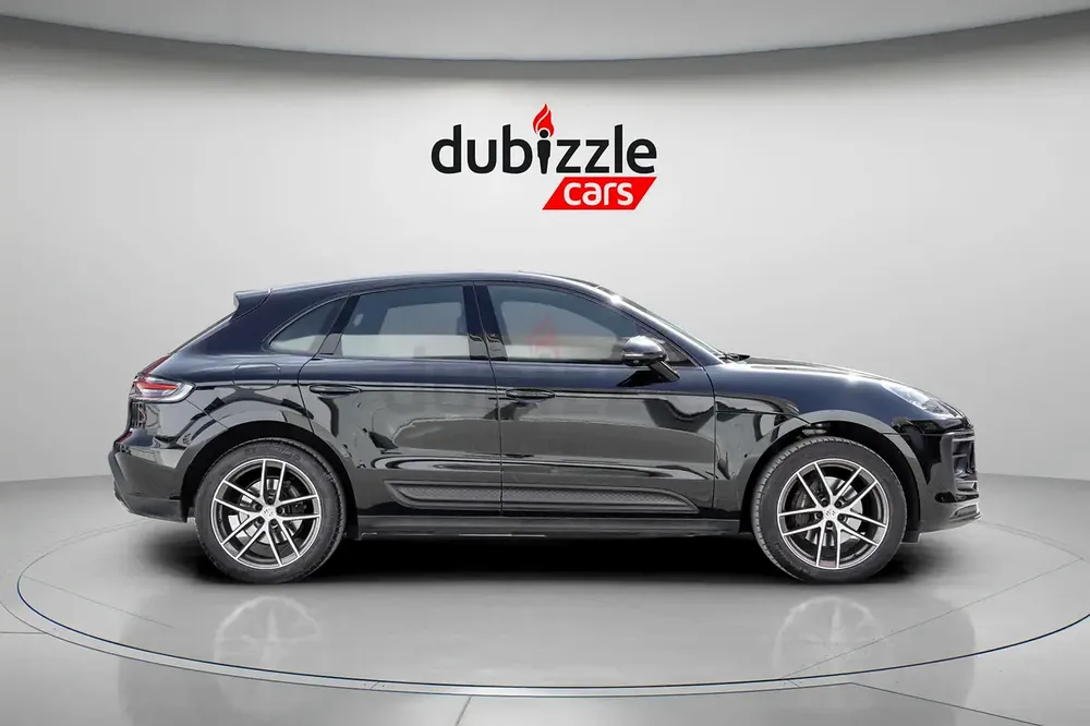 AED 3343/month | 2023 Porsche Macan  | GCC Specs | Ref#454233 - Image 4