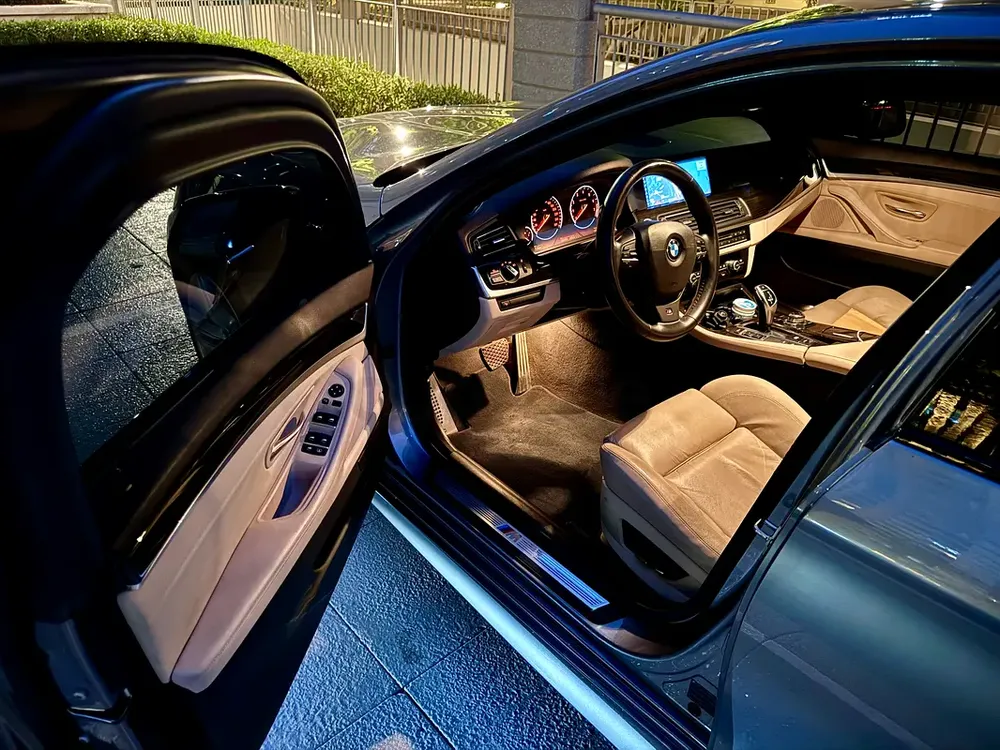BMW 5-Series 535i with M-Package 2012 GCC Specs - Image 10