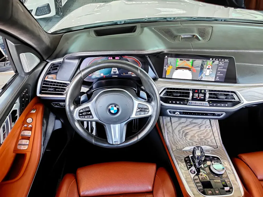 AED 2,750 P.M | 2021 BMW X7 M50i M Sport | Under Warranty | GCC | - Image 10