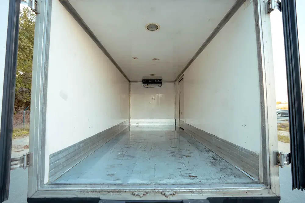 Mitsubishi Canter Chiller | Diesel | GCC Specs | Ref#M16535 - Image 7