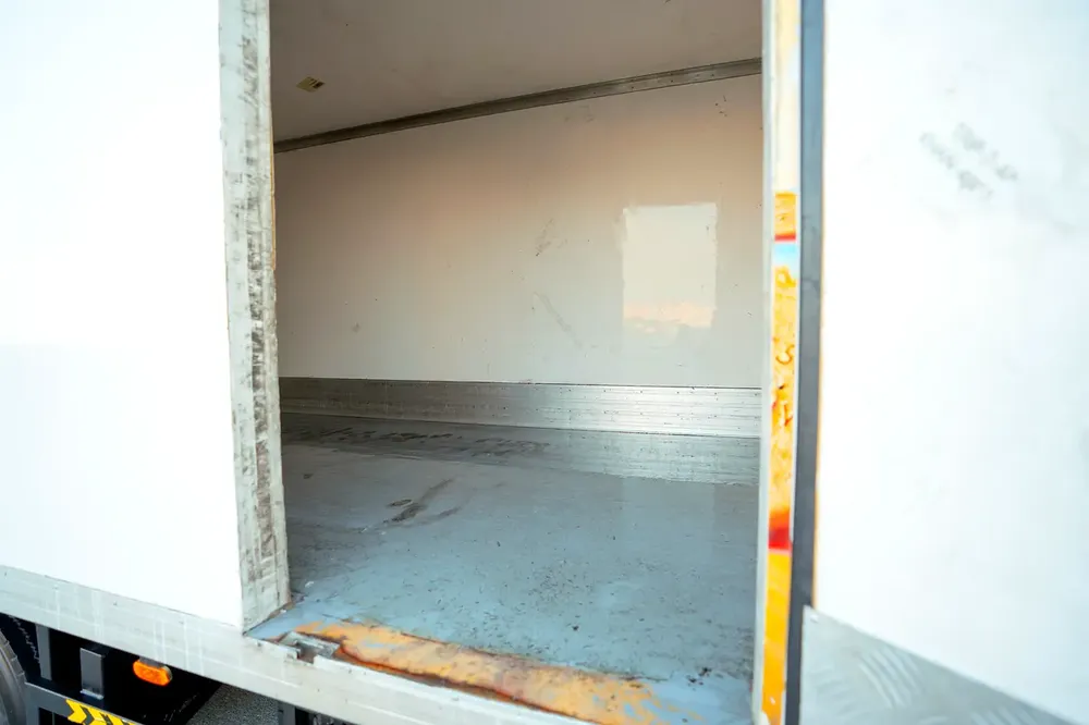Mitsubishi Canter Chiller | Diesel | GCC Specs | Ref#M16535 - Image 9