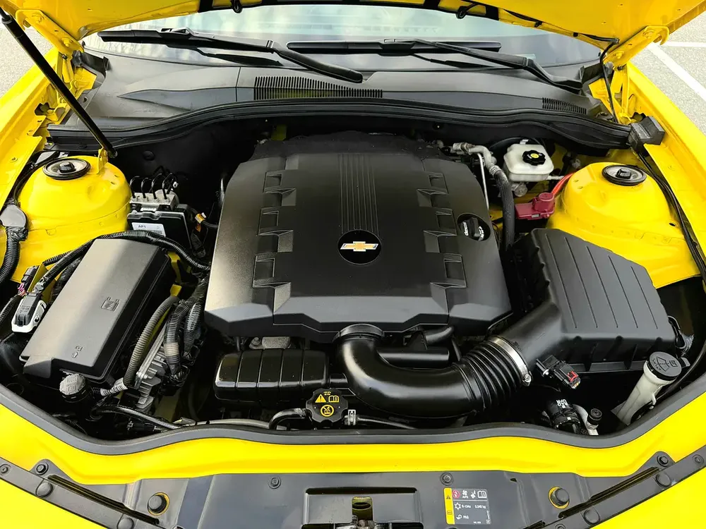 Chevrolet Camaro RS 2015 / 3.6L - 6 Cylinder / 2 Keys / Remote Start / Single Owner / GCC Spec - Image 20