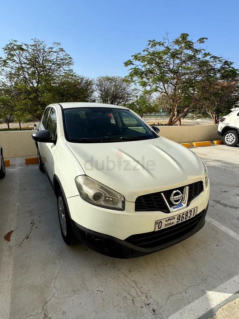 Nissan Qashqai 2014 SE GCC Specs - Image 11