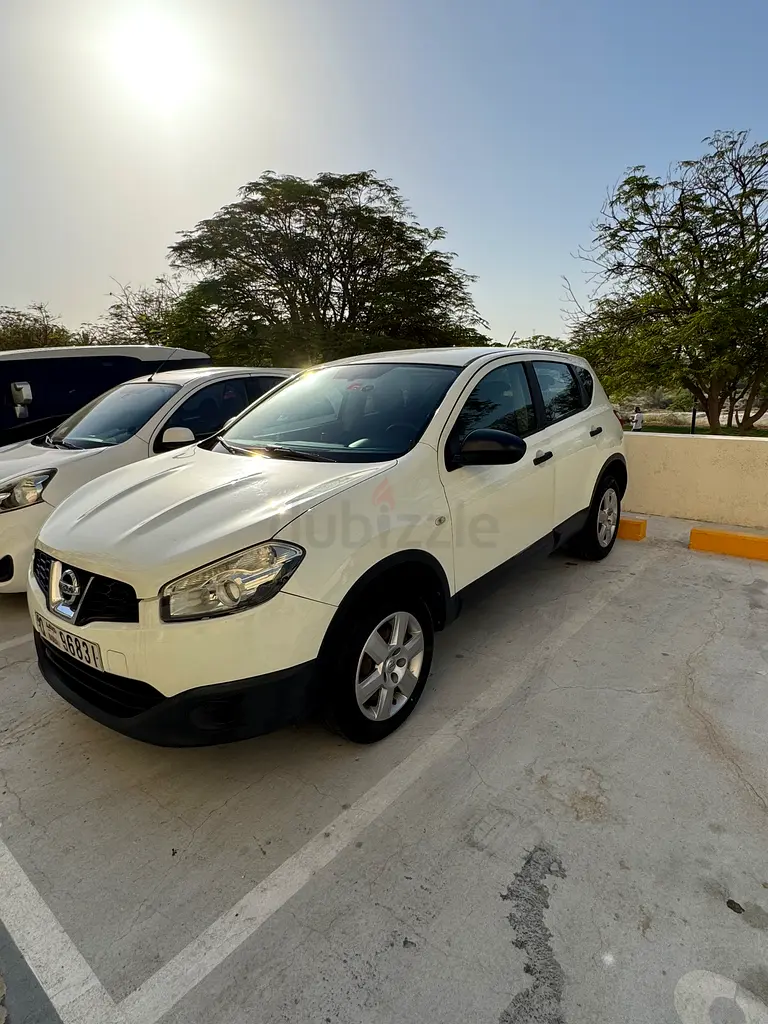 Nissan Qashqai 2014 SE GCC Specs - Image 12