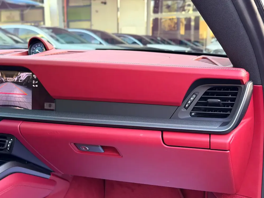 PORSCHE CARRERA 911 - MODEL 2024 - NO ACCIDENT OR PAINT - 5,000 KM - Image 10